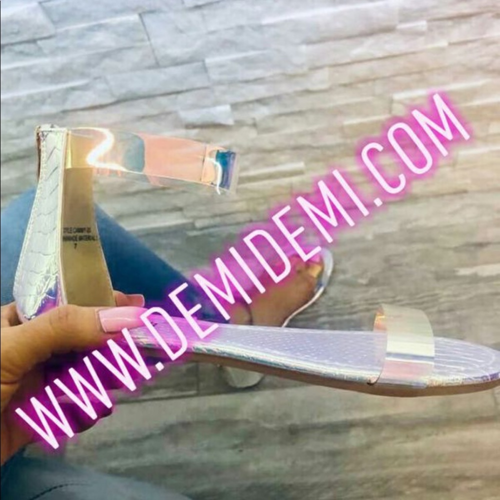 “ARROW” Sandal Slides